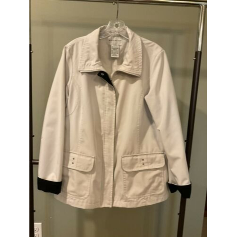 White Stag Women’s Rain Jacket Tan W/ Black Trim NO HOOD| Medium (8/10)